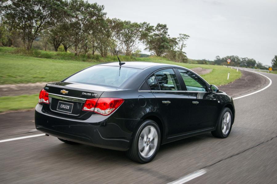  Chevrolet Cruze 2014 года  (BR) (фото 9 из 12)